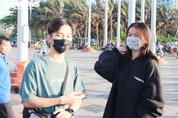 42 7 Anh Bien Vung Tau Dong Nghet Nguoi Du Khach Phot Lo Quy Dinh Deo Khau Trang