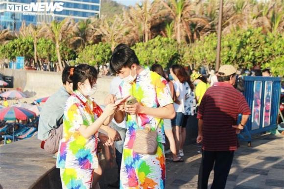 42 9 Anh Bien Vung Tau Dong Nghet Nguoi Du Khach Phot Lo Quy Dinh Deo Khau Trang