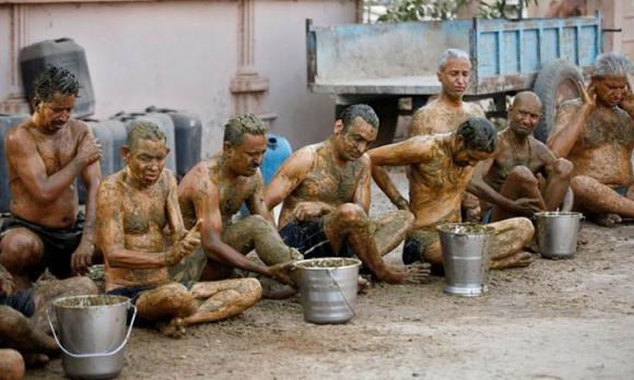 42 1 Bac Si An Canh Bao Khong Dung Phan Bo Chua Covid 19