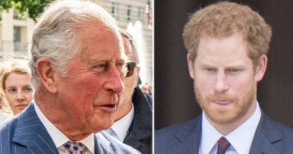 42 1 Chi Trich Cach Day Con Cua Cha De Harry Bi Dao Lai Qua Khu Tung Het Loi Ca Tung Thai Tu Charles Chung To Su Doi Gian Cua Anh