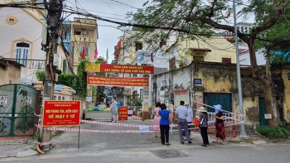 42 2 Hai Phong Hai Cha Con Nghi Tung Mac Covid  19 Nhung Tu Khoi