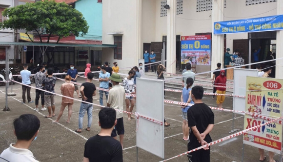 1 Bac Giang Chuyen 2300 Cong Nhan Di Cach Ly Tap Trung