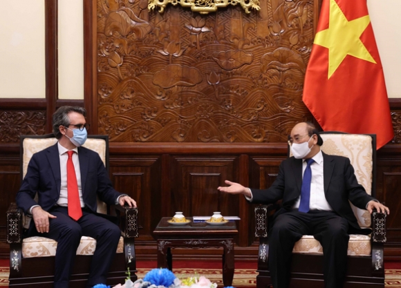 1 Eu San Sang Giup Viet Nam Cong Nghe San Xuat Vac Xin Covid 19