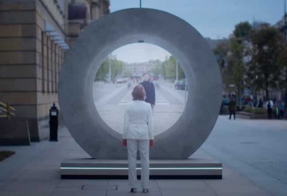 1 Loi Vao Khong Gian Khac Xuat Hien O Chau Au