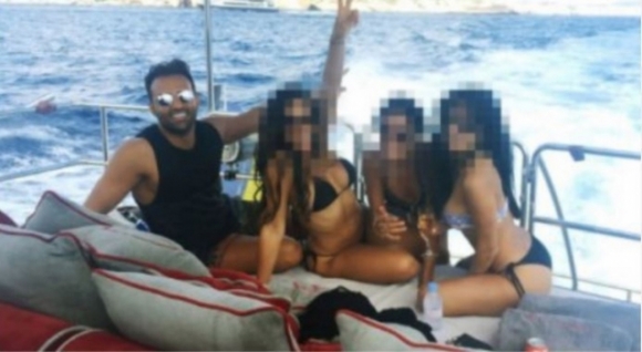 1 Trieu Phu Lanh 37 Nam Tu Sau Khi Tan Huong Xa Hoa Bang Tien Phi Phap