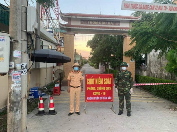 1 Ha Tinh Phong Toa Lang Bien Hon Mot Ngan Nguoi Dan