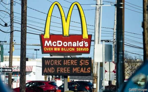 1 Nghich Ly O My Van Co Hang Trieu Nguoi That Nghiep Nhung Cac Cong Ty Khong Tuyen Noi Nhan Vien