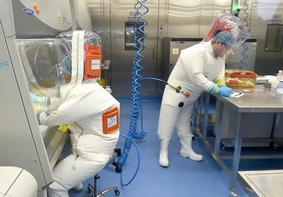 1 Trung Quoc Xem Xet Trao Giai Cho Vien Virus Vu Han Vi Nghien Cuu Covid 19