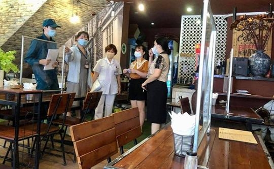 2 Ha Noi Mo Cua Tro Lai Quan Cat Toc Hang An Uong Trong Nha Tu 226