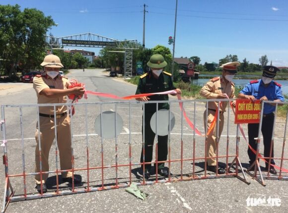 1 Ha Tinh Phong Toa Quan Com Vi Mot Tai Xe Mac Covid 19