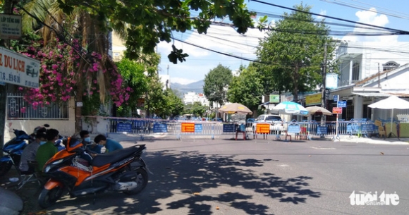 1 Vi Sao Khanh Hoa Yeu Cau Cac Nha Thuoc Khong Ban Thuoc Ha Sot Cho Nguoi Dan