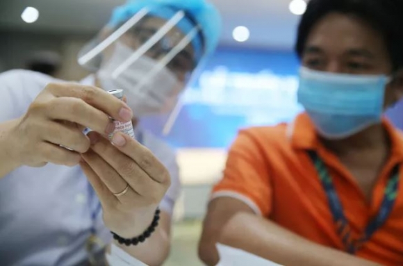 1 Mui 1 Tiem Vac Xin Covid 19 Cua Astra Zeneca Mui 2 Tiem Pfizer Co Duoc Khong