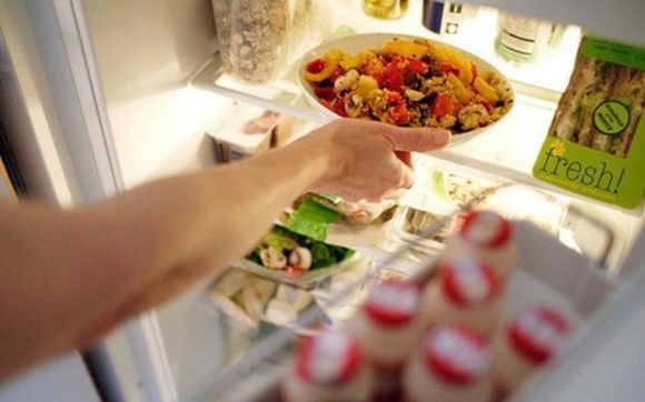 1 Thoi Quen An Uong Nay La So Thich Cua Nhieu Nguoi Nhung Se Lam Hong Gan Som