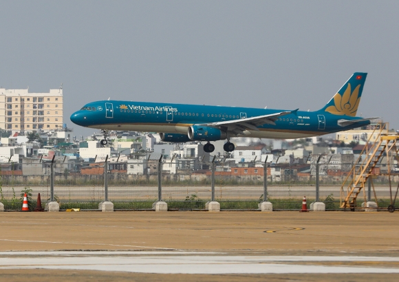 1 9 Dia Phuong De Xuat Dung Chuyen Bay Di Den Tan Son Nhat