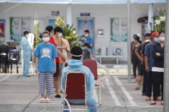 1 Tphcm Bung Phat Hai O Dich Moi