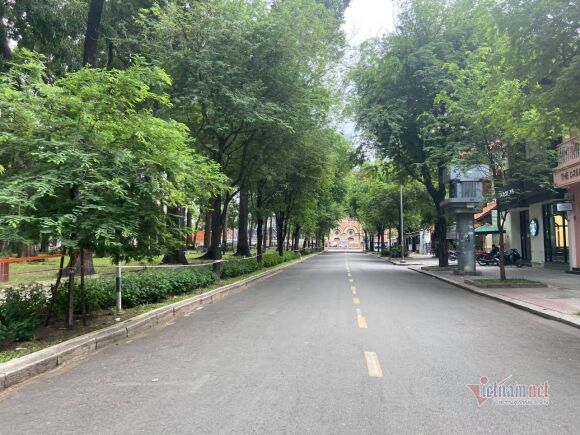 13 Tphcm Vang Lang Chua Tung Thay Trong Ngay Dau Cach Ly Xa Hoi