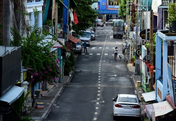 16 Tphcm Vang Lang Chua Tung Thay Trong Ngay Dau Cach Ly Xa Hoi