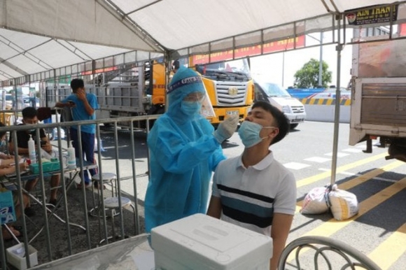 1 Ngay Dau Cho Doi Ket Qua Test Nhanh Sars Cov 2 De Duoc Vao Tp Hai Phong