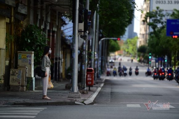 1 Tphcm Vang Lang Chua Tung Thay Trong Ngay Dau Cach Ly Xa Hoi