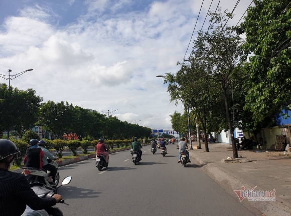 20 Tphcm Vang Lang Chua Tung Thay Trong Ngay Dau Cach Ly Xa Hoi