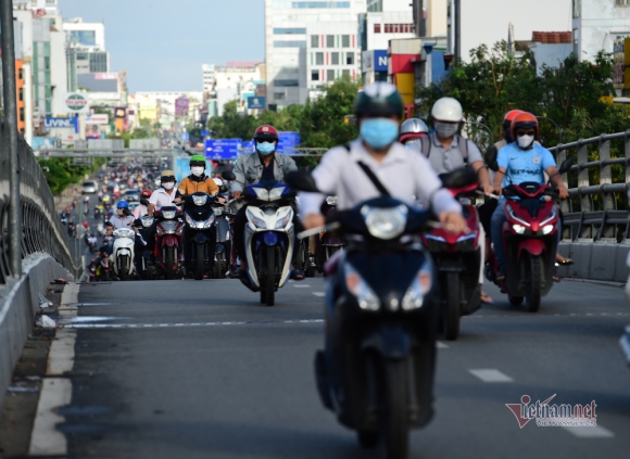 21 Tphcm Vang Lang Chua Tung Thay Trong Ngay Dau Cach Ly Xa Hoi