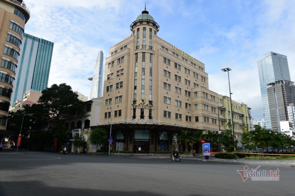 5 Tphcm Vang Lang Chua Tung Thay Trong Ngay Dau Cach Ly Xa Hoi