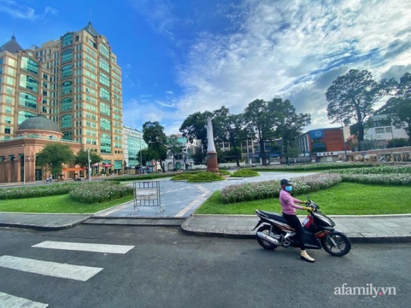 7 Tphcm Vang Nhu Mung 1 Tet Trong Ngay Dau Gian Cach