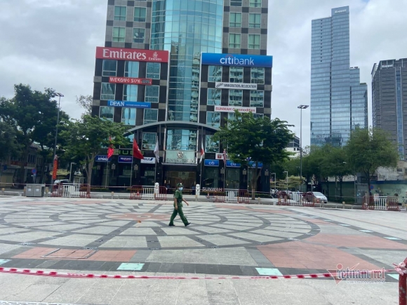 8 Tphcm Vang Lang Chua Tung Thay Trong Ngay Dau Cach Ly Xa Hoi