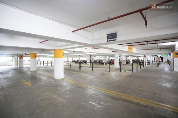 18 Toan Canh Ben Trong Thuan Kieu Plaza Dang Thi Cong Chuyen Doi Thanh Benh Vien Da Chien 1000 Giuong Benh