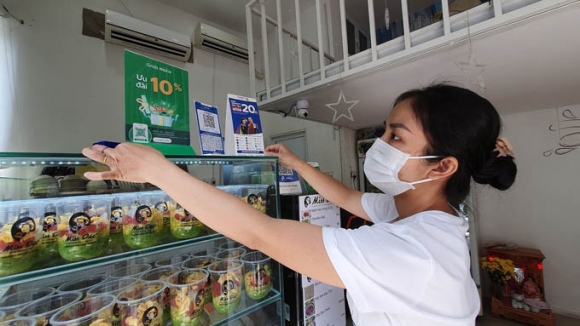 1 Hang Quan Sai Gon Them Dieu Dung Khi Bi Cam Ban Mang Ve