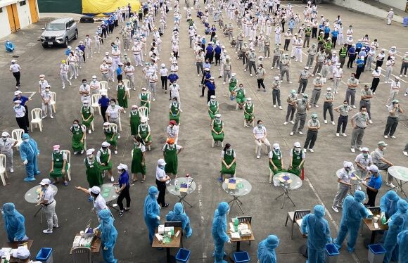 1 Them Nhieu Nha May O Sai Gon Dung San Xuat