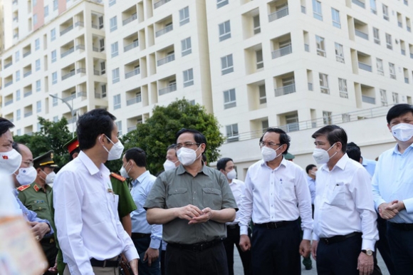 1 Thu Tuong Kiem Tra Benh Vien Da Chien Dieu Tri Covid 19 Tai Tp Thu Duc