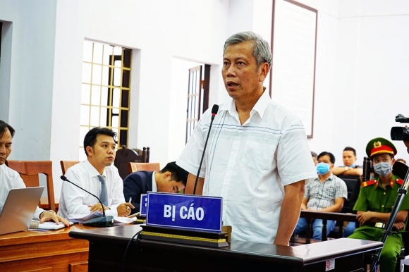 1 Tinh Tiet Moi Vu Ong Trum Xang Gia Trinh Suong