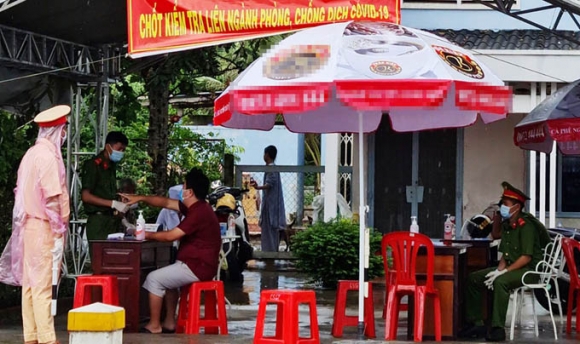 2 Tai Xe Mac Covid 19 Van Di Giao Hang Khi Cach Ly Tai Nha