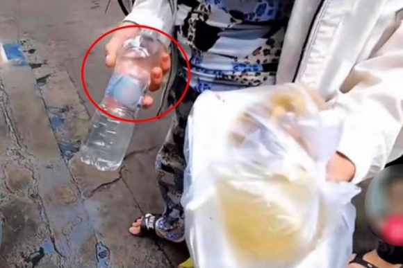 5 Phat Com Tu Thien Nhung Tu Choi Cho Vi Nguoi Nhan Mum Mim Khong Co Do An Ma Sao Map The