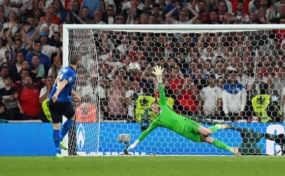 12 Toan Canh Tran Chung Ket Euro Sieu Kich Tinh Giua Anh Va Italia