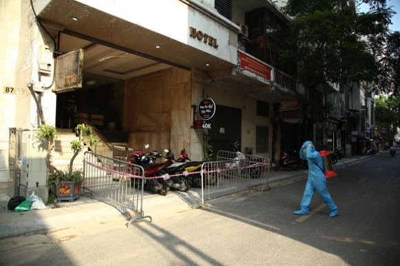 1 Ha Noi Co Them 10 Ca Covid 19 Trong Sang 12 7