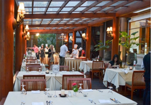 Hai năm mở nhà hàng bán cho Tây: Lỗ thảm 2 tỷ, đóng cửa đi làm thuê