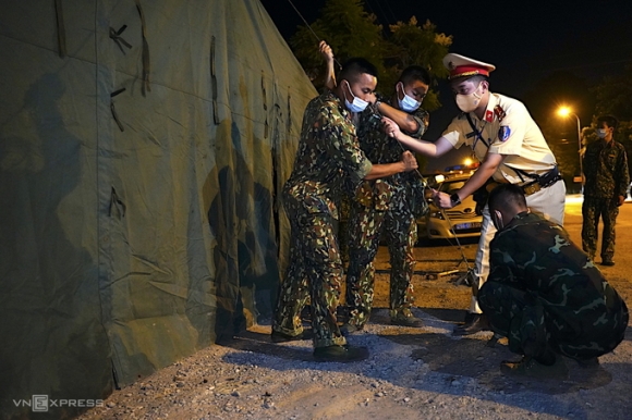 1 Ha Noi Kiem Soat Nguoi Vao Thanh Pho Tu 147