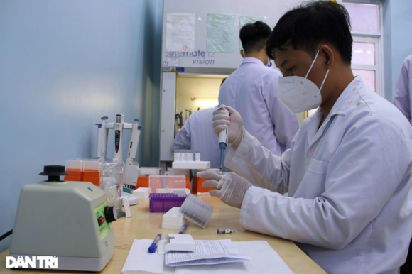 1 Phu Yen Nhieu F1 Am Tinh Khi Moi Vao Cach Ly Sap Ve Lai Duong Tinh