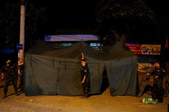 2 Chu Tich Ha Noi Thanh Pho Khong Ngan Song Cam Cho