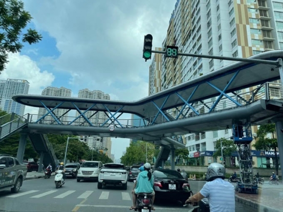 1 Ha Noi Van Dong Nguoi Dan Khong Co Viec Can Thiet Khong Ra Khoi Nha