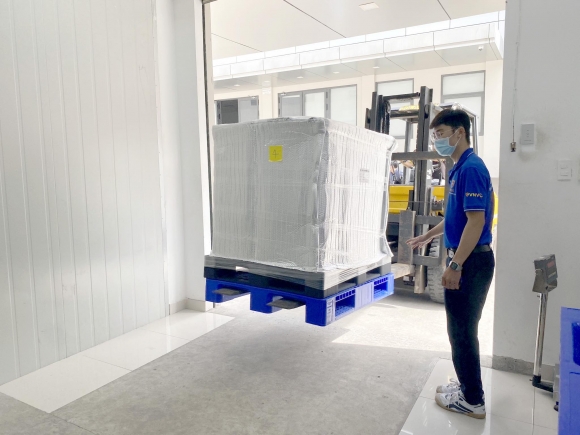 1 Them 921400 Lieu Vaccine Astrazeneca Ve Viet Nam