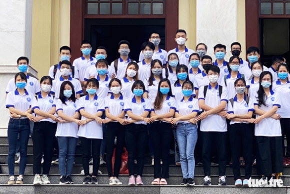 2 410 Chien Si Ao Trang Thai Binh Chi Vien Tphcm