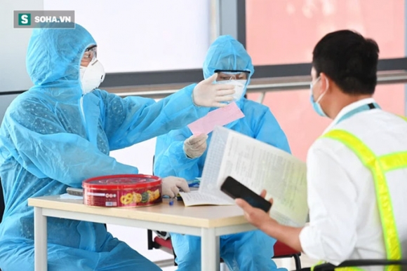 4 Can Canh Dich Vu Test Nhanh Covid 19 Trong 30 Phut O San Bay Noi Bai Cho Hanh Khach Di Tphcm