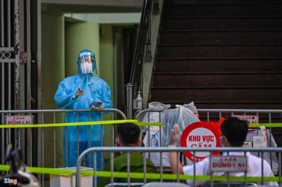 2 Phong Toa Hang Loat Dia Diem O Ha Noi Lien Quan Ca Nhiem Ncov