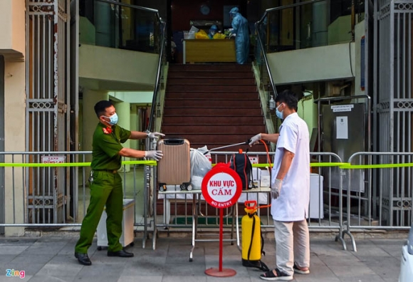 6 Phong Toa Hang Loat Dia Diem O Ha Noi Lien Quan Ca Nhiem Ncov