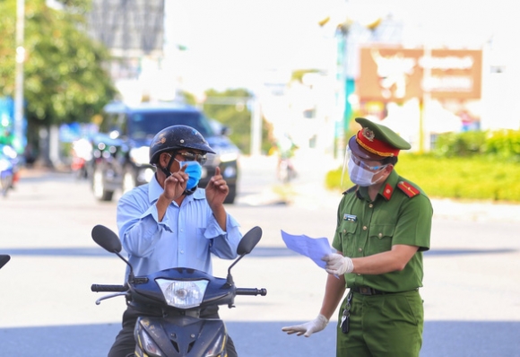 1 Cuoc Chien Chong Dich Tai Tphcm 7 Ngay Quyet Dinh