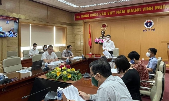 1 Thu Truong Y Te Co Gang Cuoi Nam 2021 Co Vaccine Covid 19 Noi