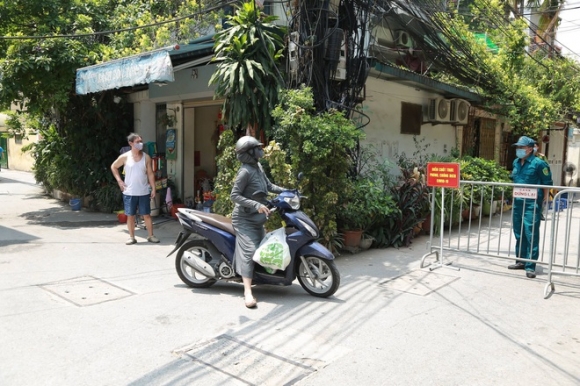 3 Vi Sao Ha Noi Xuat Hien Nhieu Chum Ca Benh Chua Ro Nguon Lay